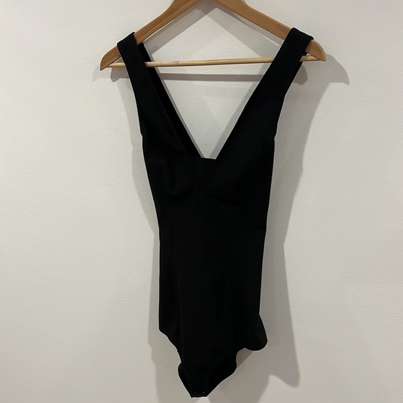 Rag & Bone Elle Sleeveless Stretchy Tank Bodysuit in Black size small - Picture 5 of 8